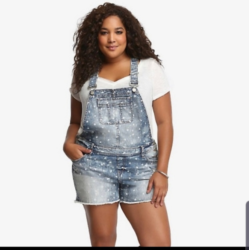 NWT Torrid sz 22 Overall star print